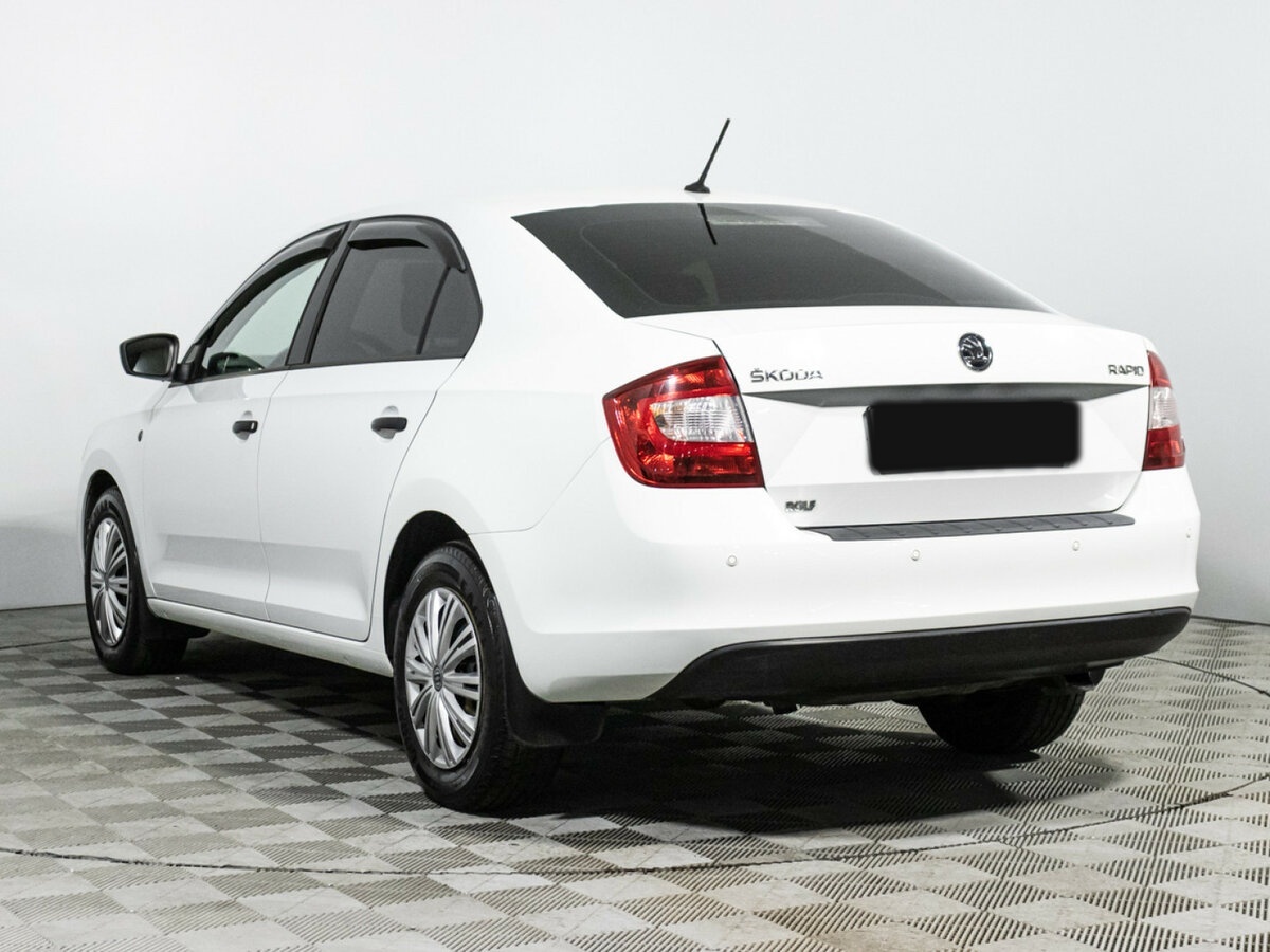 Купить Skoda Rapid с пробегом. Фото: #6