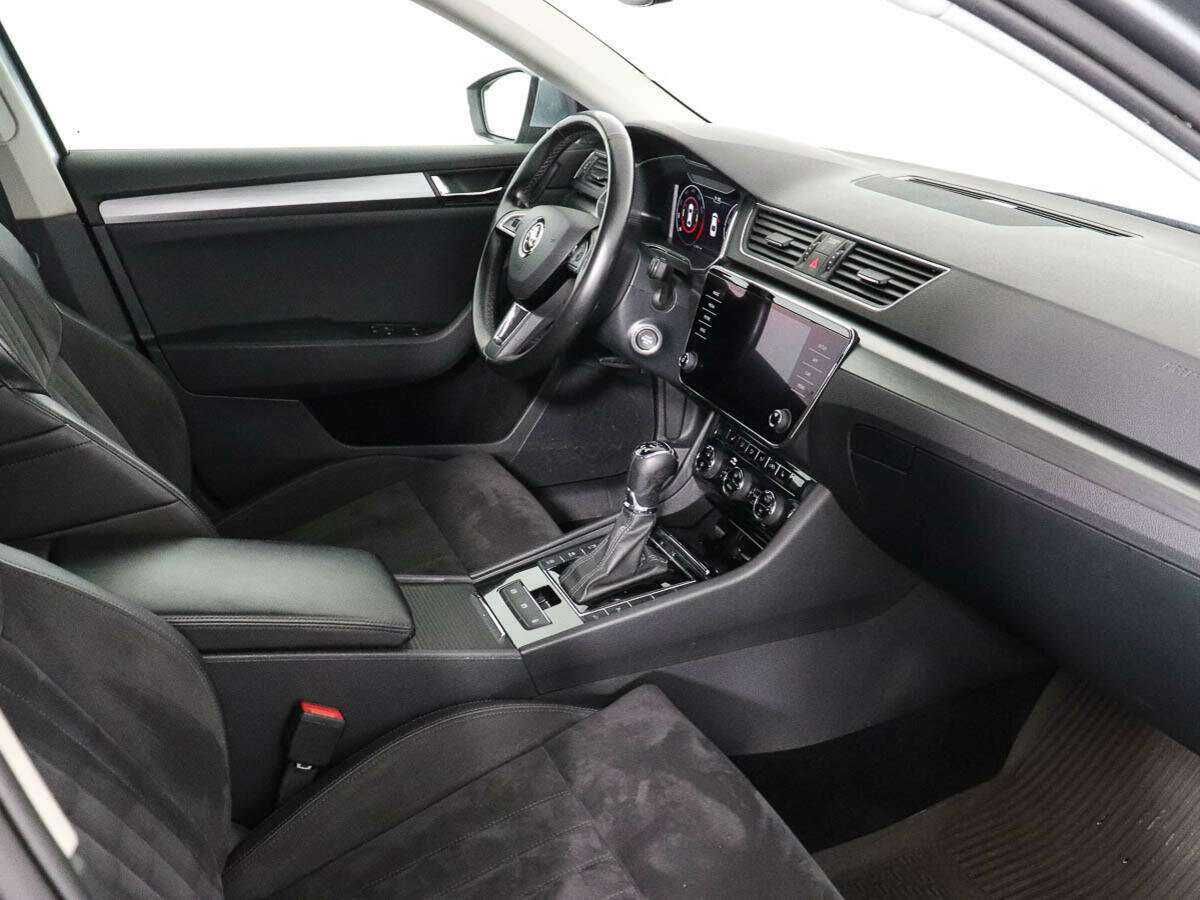 Купить Skoda Superb с пробегом. Фото: #5