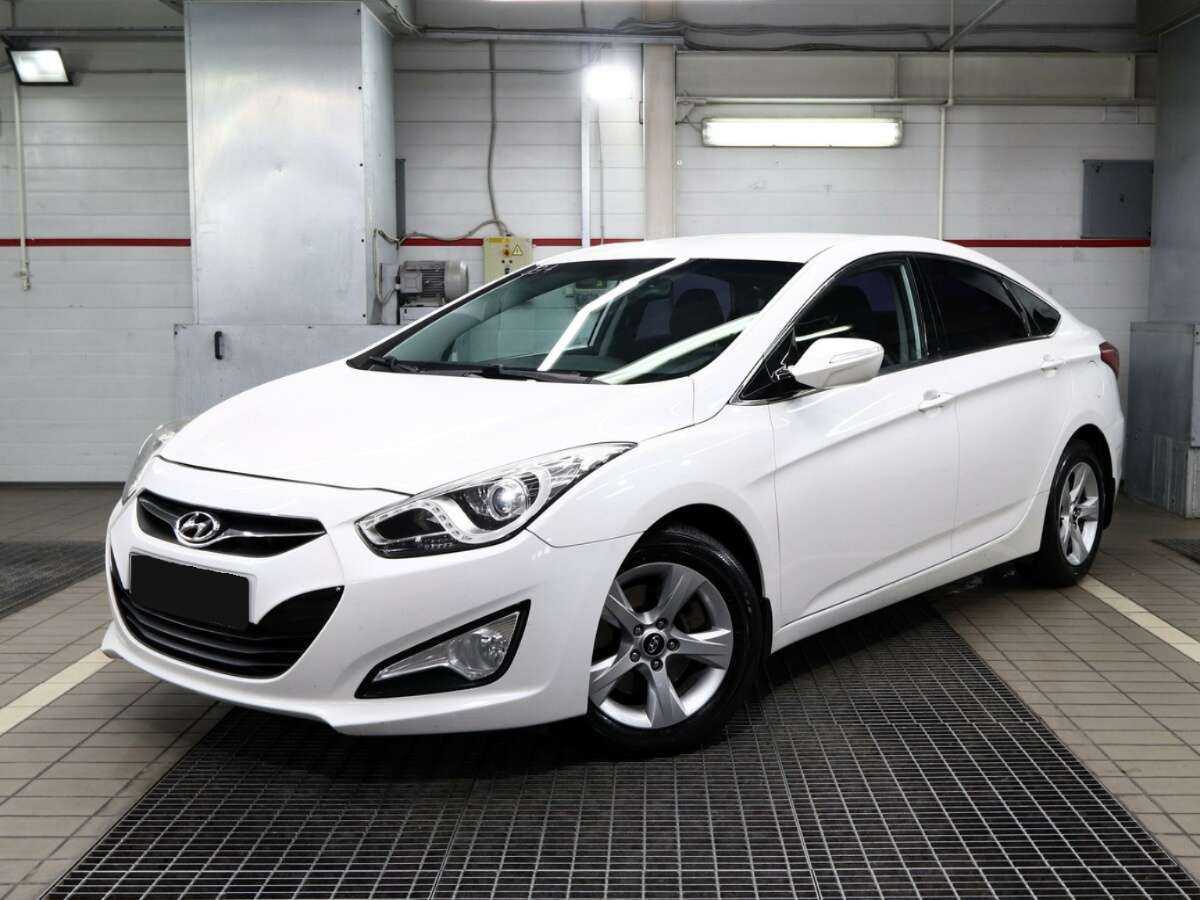 Купить Hyundai i40 с пробегом. Фото: #0