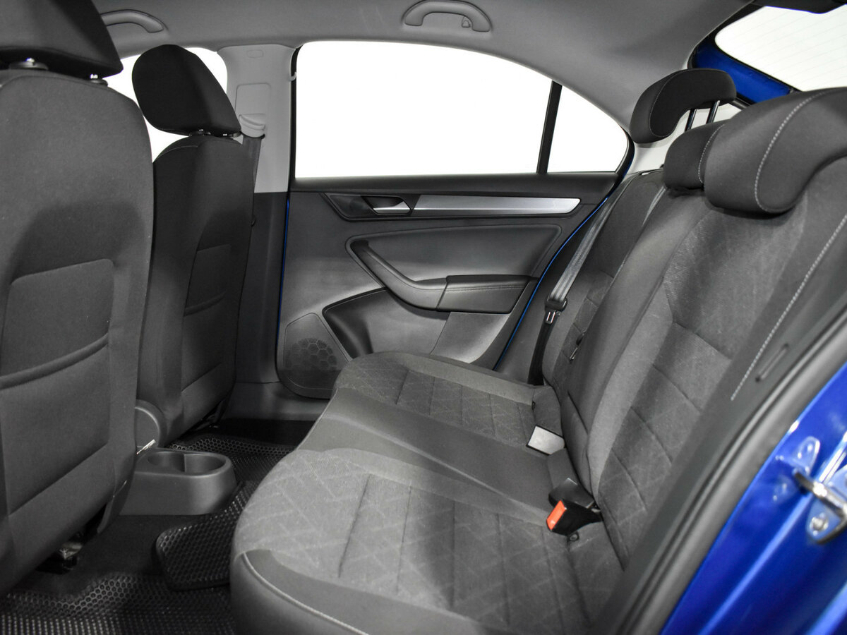 Купить Volkswagen Polo с пробегом. Фото: #9
