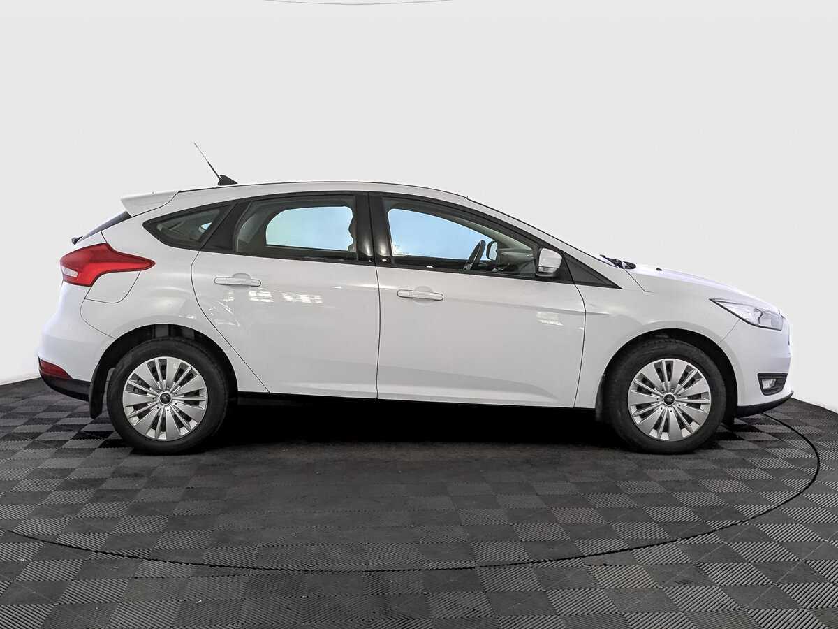 Купить Ford Focus с пробегом. Фото: #3