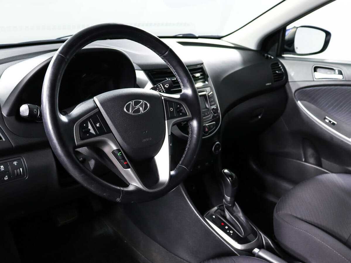 Купить Hyundai Solaris с пробегом. Фото: #10