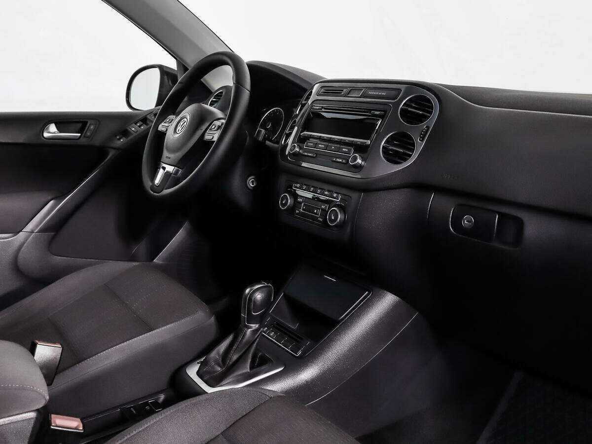 Купить Volkswagen Tiguan с пробегом. Фото: #10