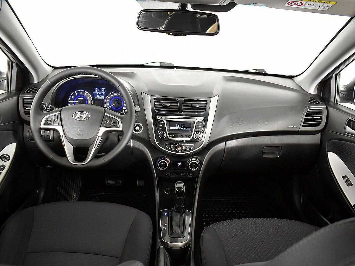 Купить Hyundai Solaris с пробегом. Фото: #9