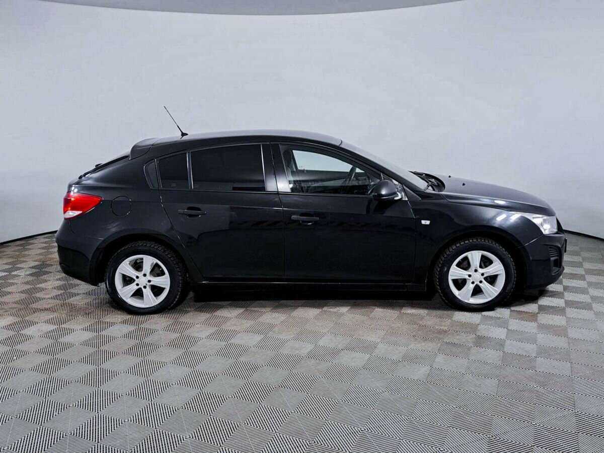 Купить Chevrolet Cruze с пробегом. Фото: #3
