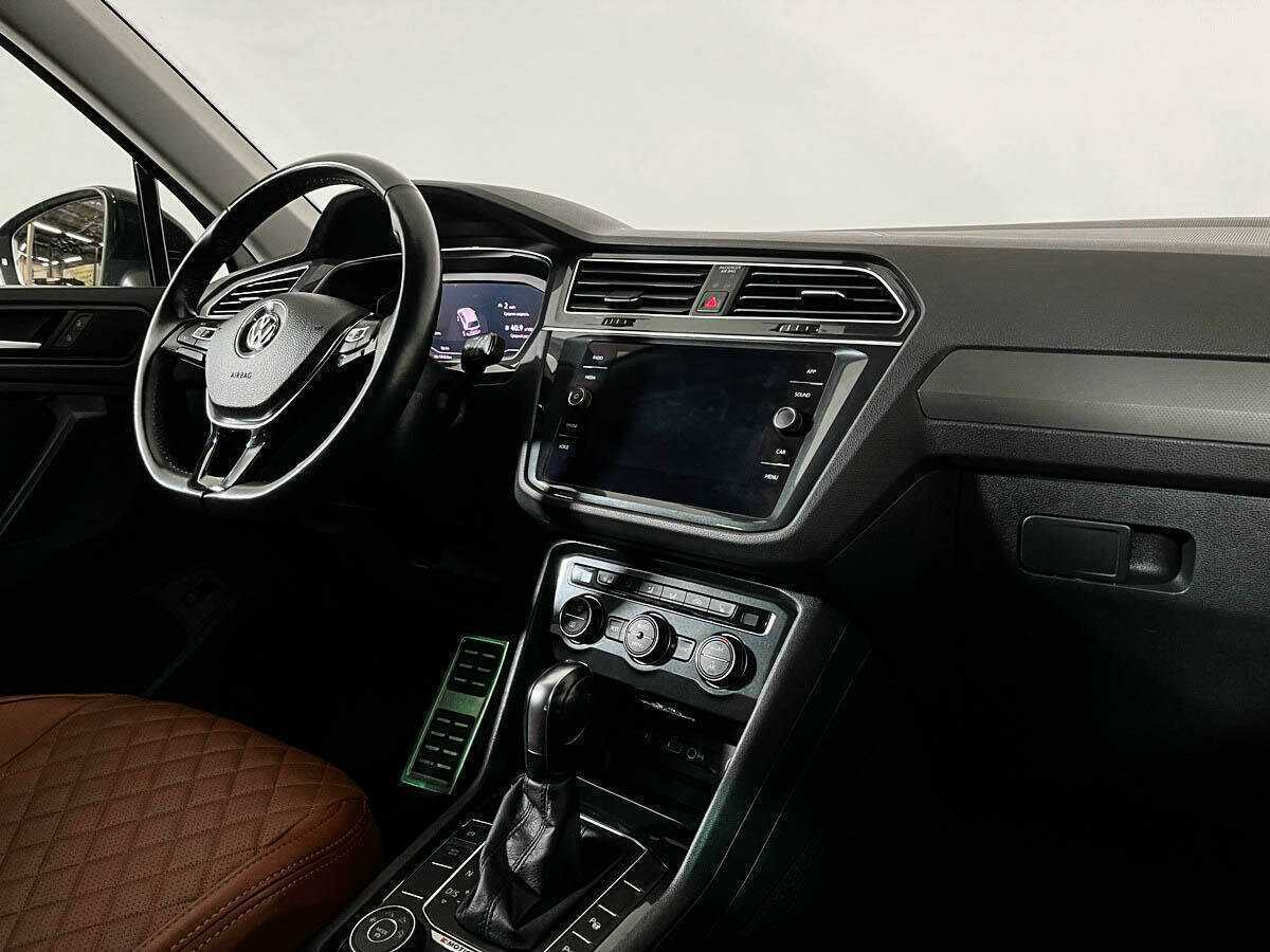 Купить Volkswagen Tiguan с пробегом. Фото: #8
