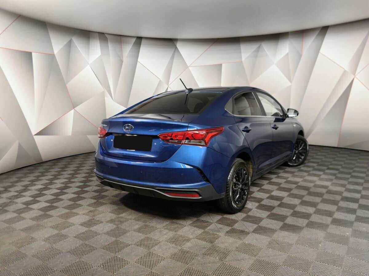 Купить Hyundai Solaris с пробегом. Фото: #1