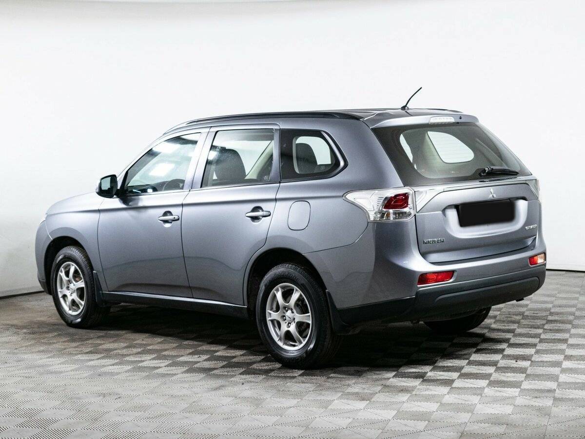Купить Mitsubishi Outlander с пробегом. Фото: #5