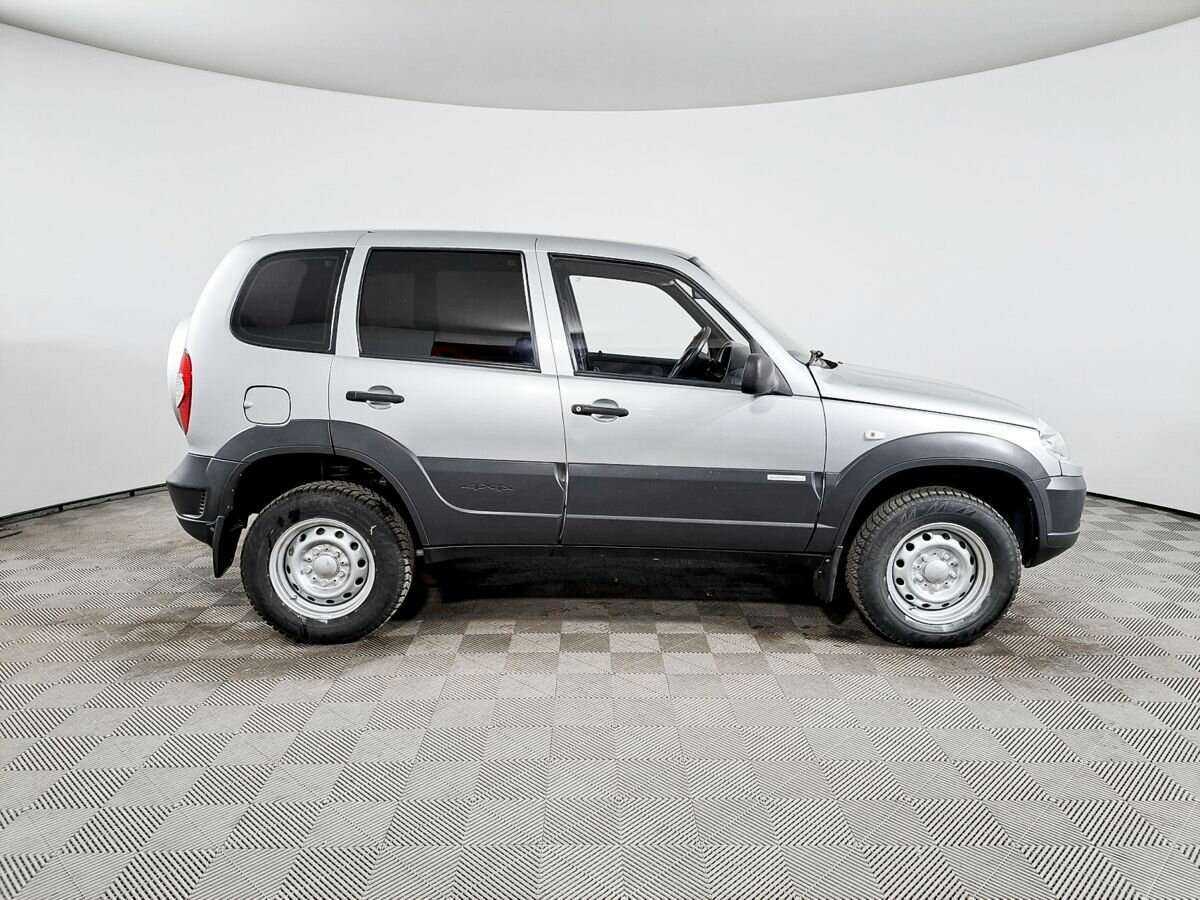 Купить Chevrolet Niva с пробегом. Фото: #3