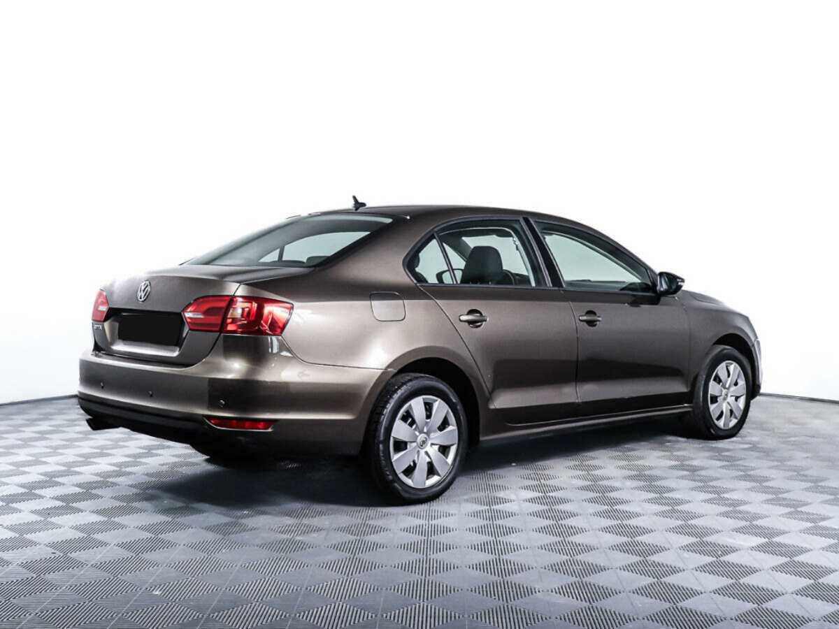 Купить Volkswagen Jetta с пробегом. Фото: #3