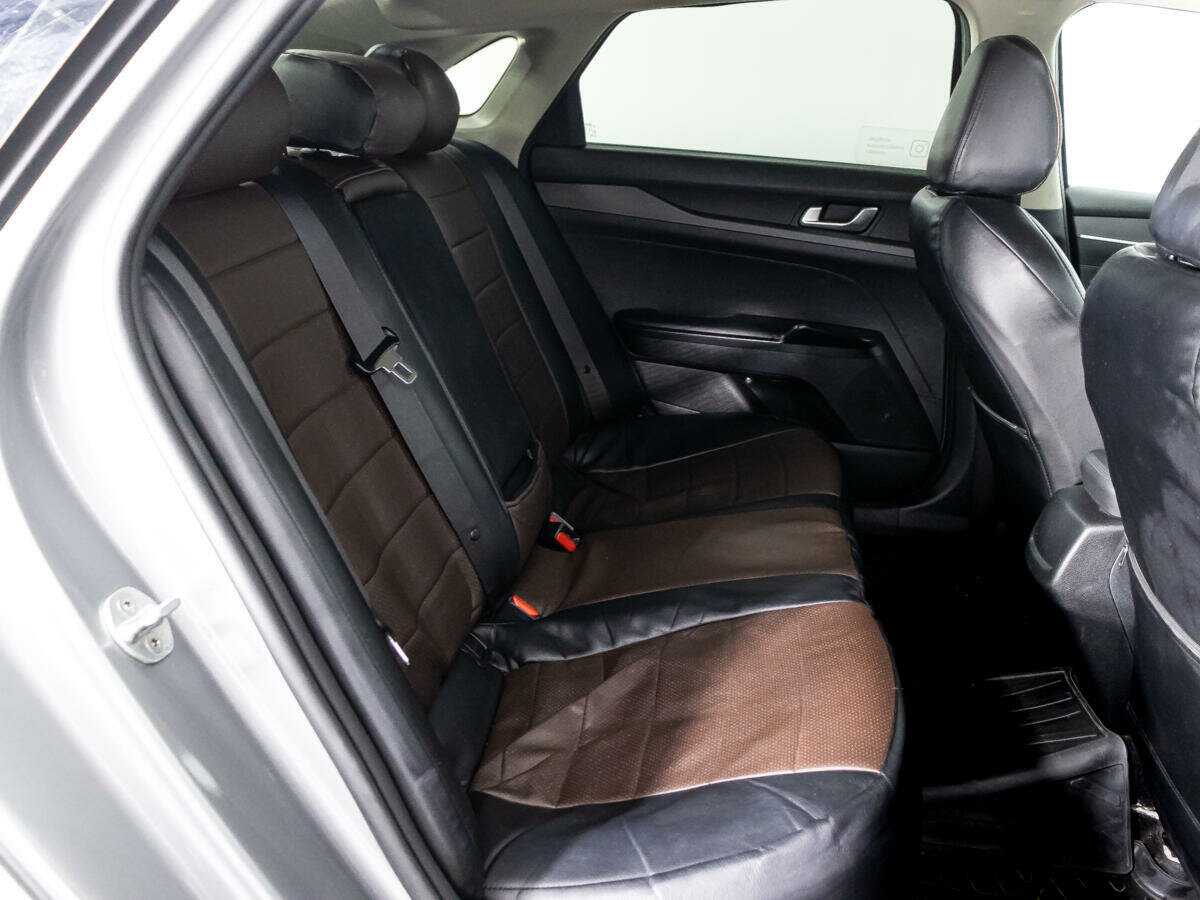 Купить Kia K5 с пробегом. Фото: #23