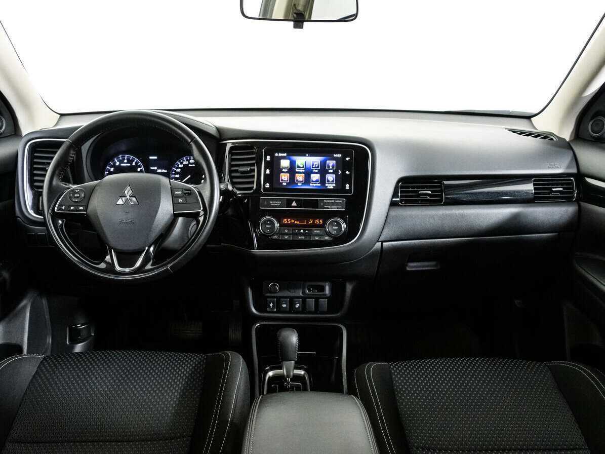 Купить Mitsubishi Outlander с пробегом. Фото: #9