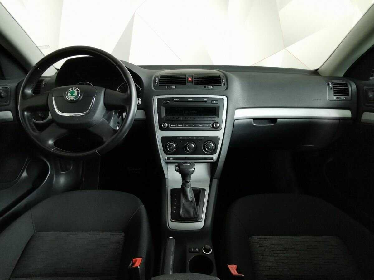 Купить Skoda Octavia с пробегом. Фото: #9