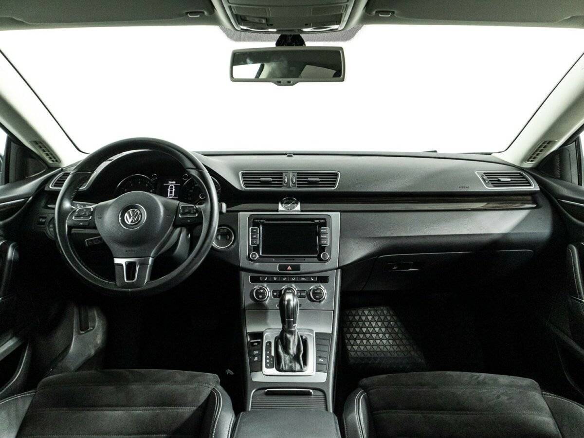 Купить Volkswagen Passat CC с пробегом. Фото: #12