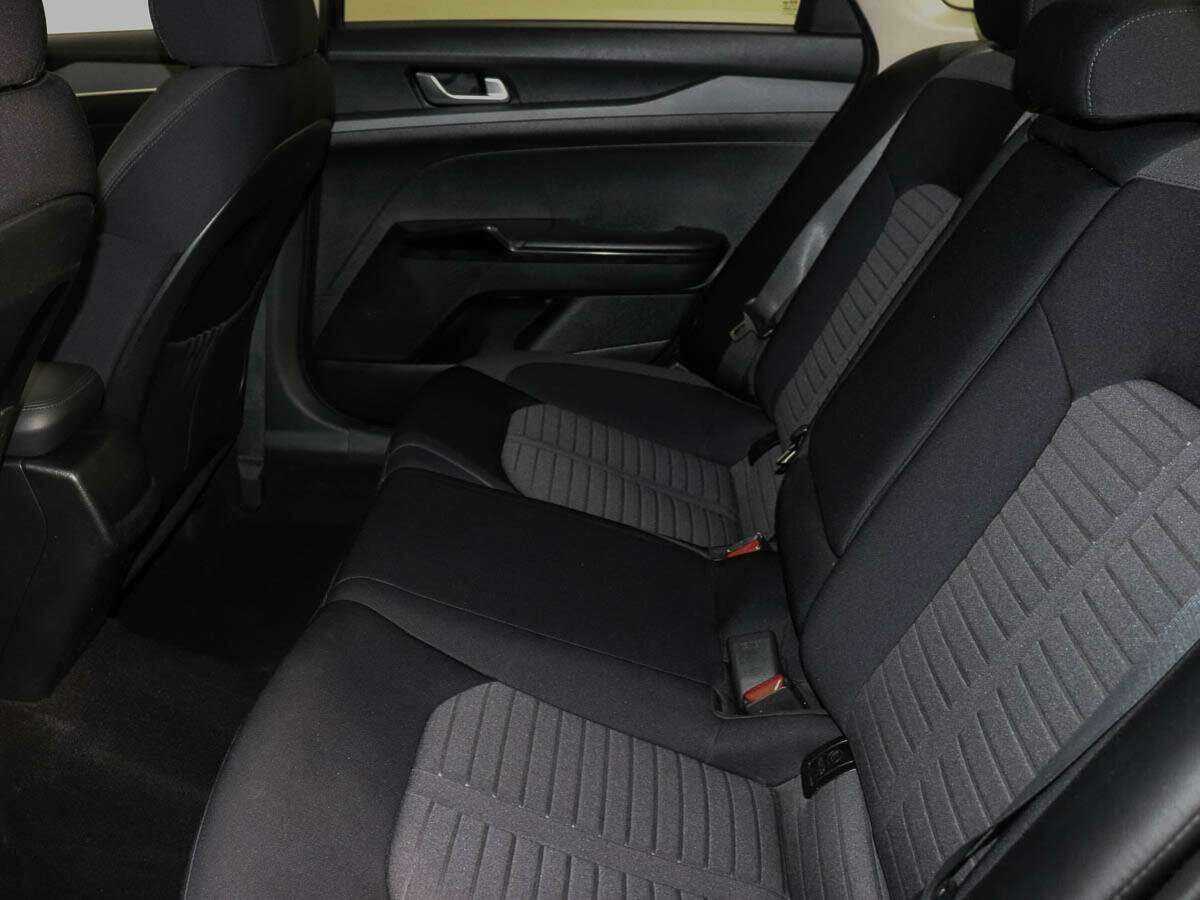 Купить Kia K5 с пробегом. Фото: #8