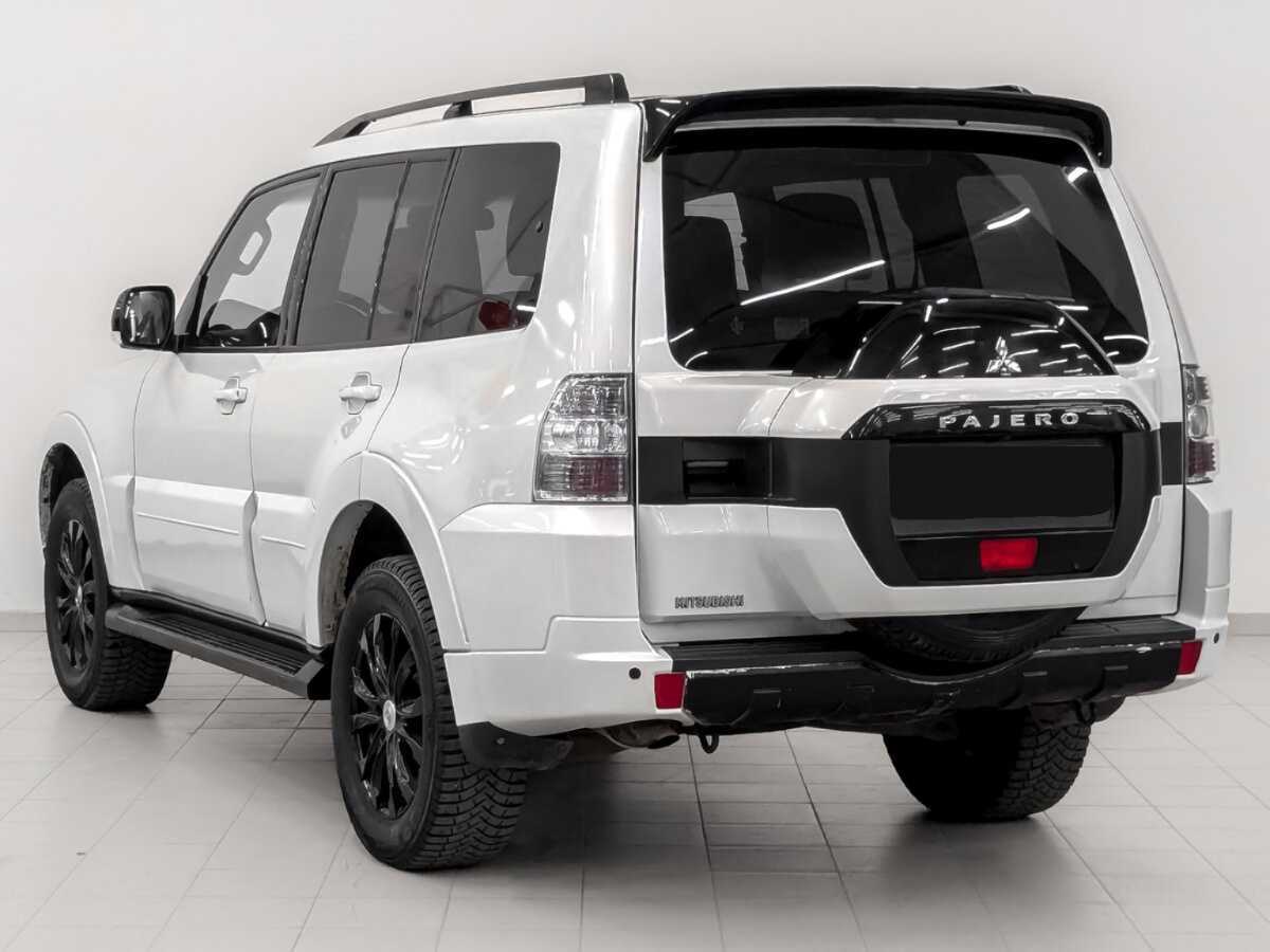 Купить Mitsubishi Pajero с пробегом. Фото: #6