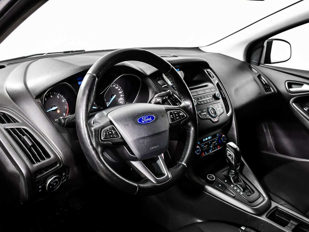 Купить Ford Focus с пробегом. Фото: #9