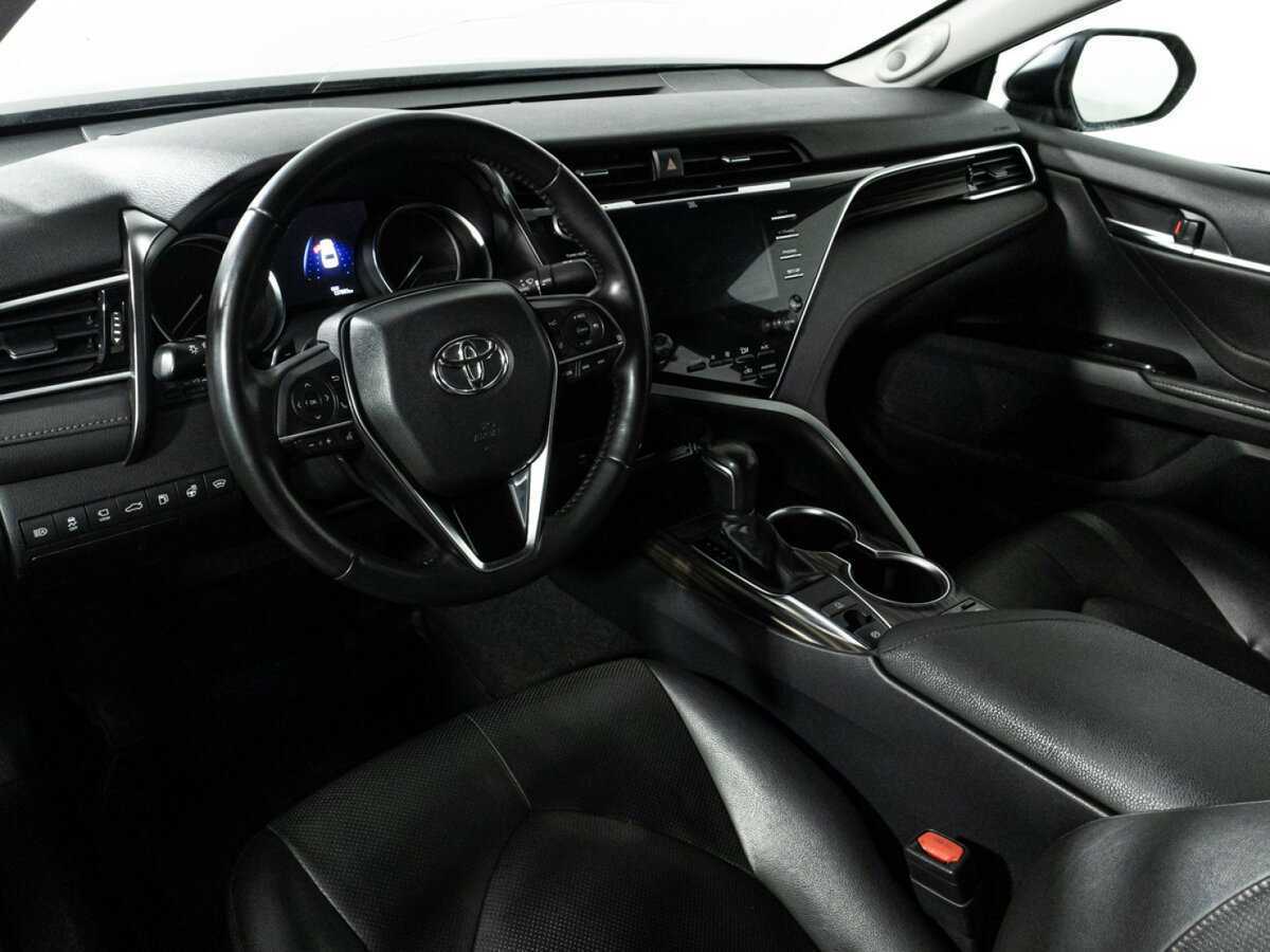 Купить Toyota Camry с пробегом. Фото: #10