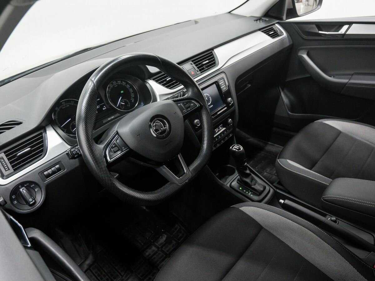 Купить Skoda Rapid с пробегом. Фото: #13