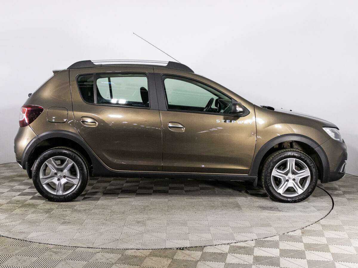 Купить Renault Sandero с пробегом. Фото: #3