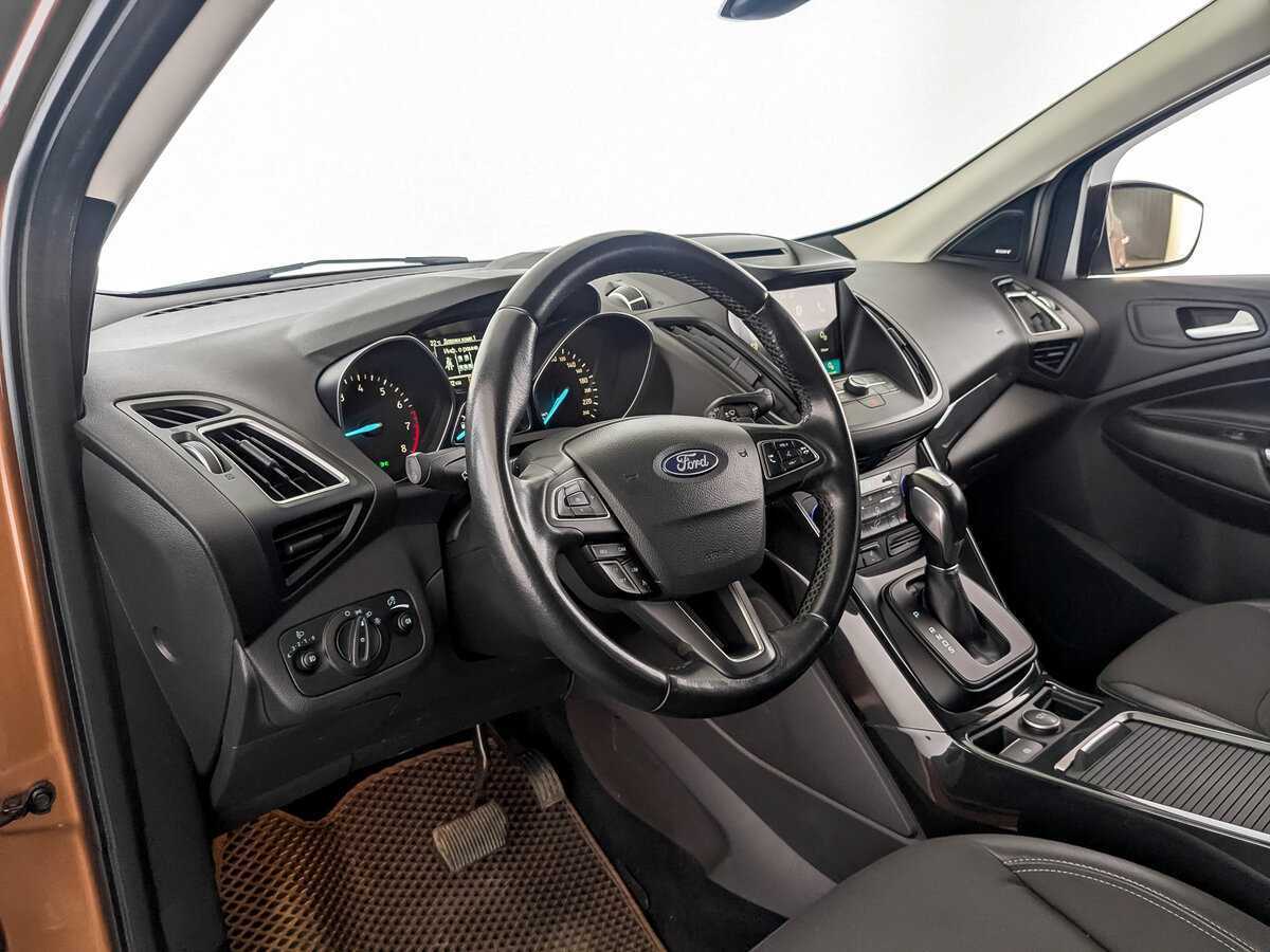 Купить Ford Kuga с пробегом. Фото: #15