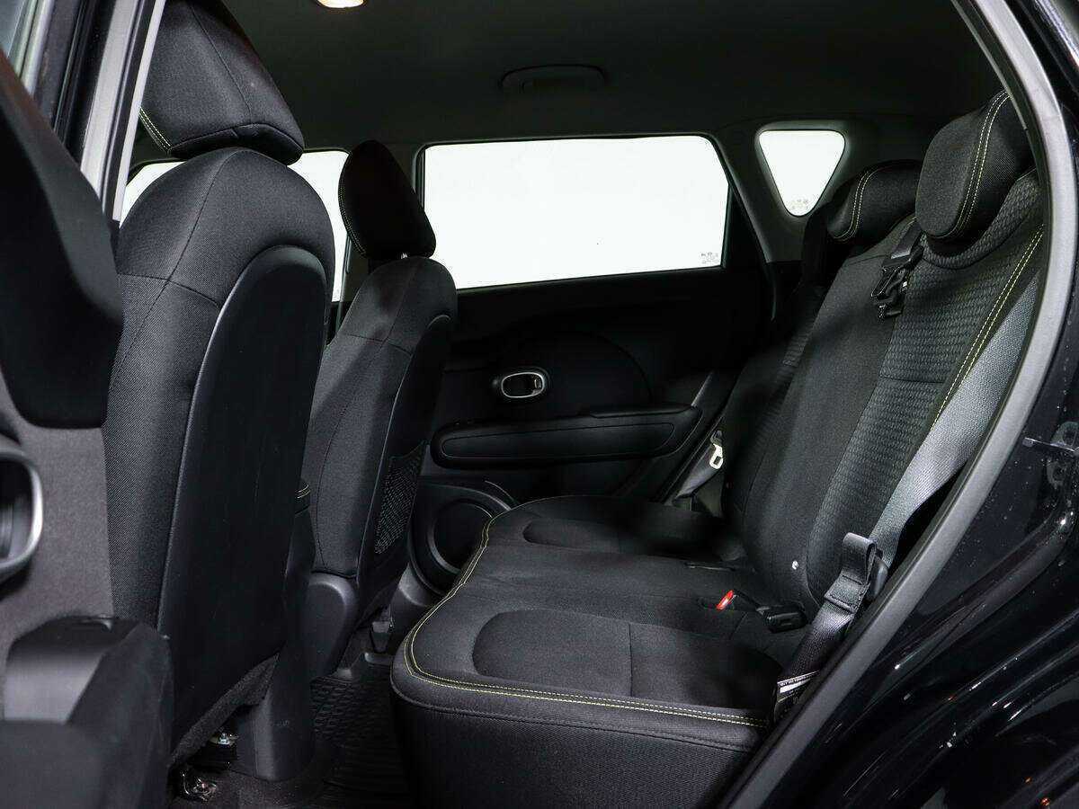 Купить Kia Soul с пробегом. Фото: #9