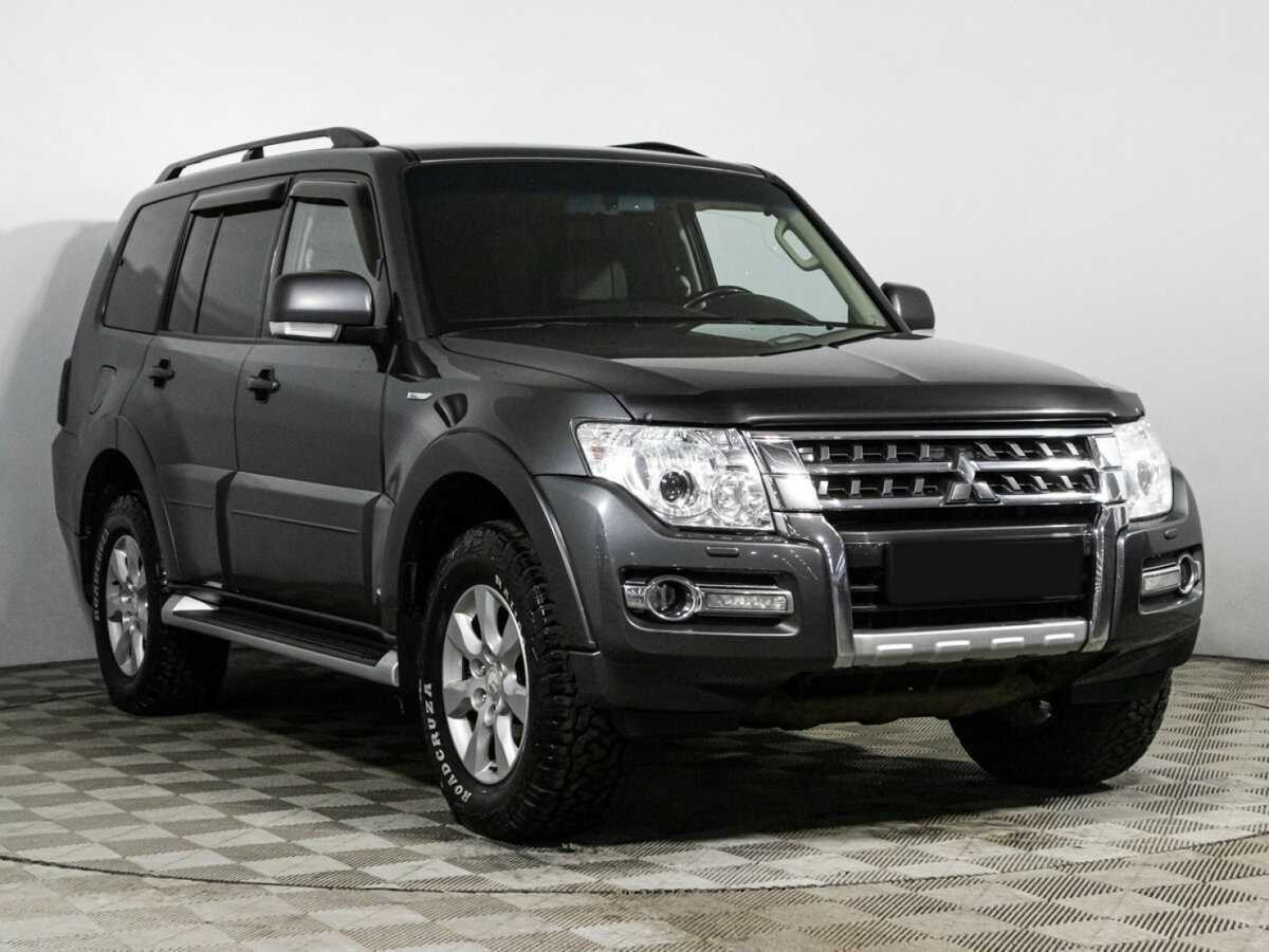 Купить Mitsubishi Pajero с пробегом. Фото: #2