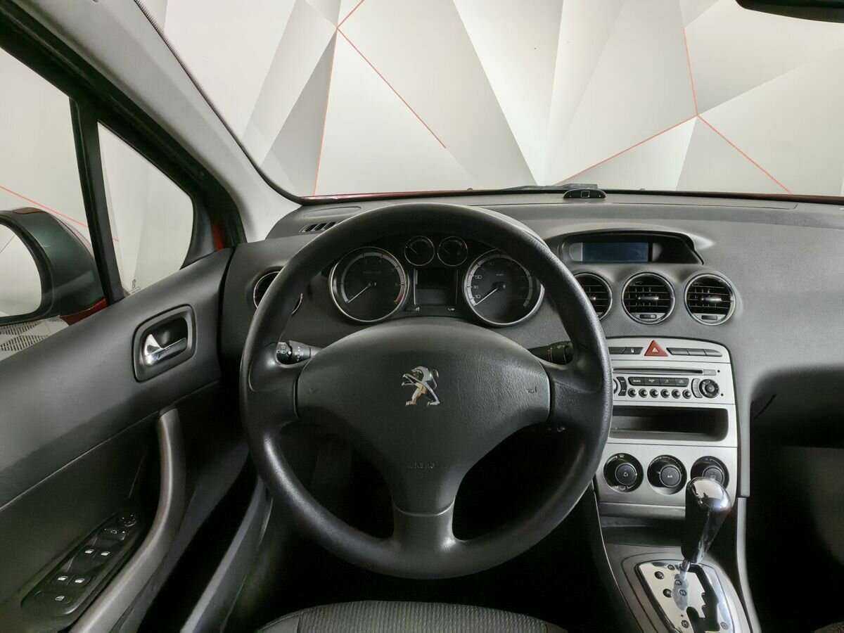 Купить Peugeot 408 с пробегом. Фото: #14