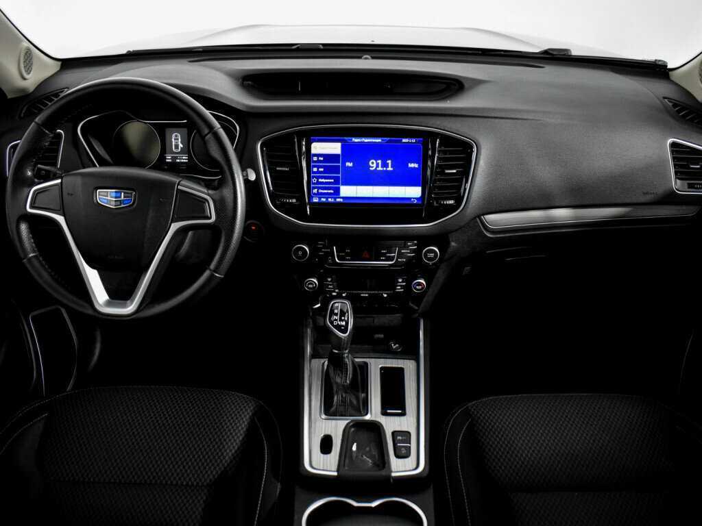 Купить Geely Emgrand X7 с пробегом. Фото: #12