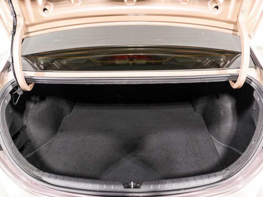 Купить Hyundai Solaris с пробегом. Фото: #14