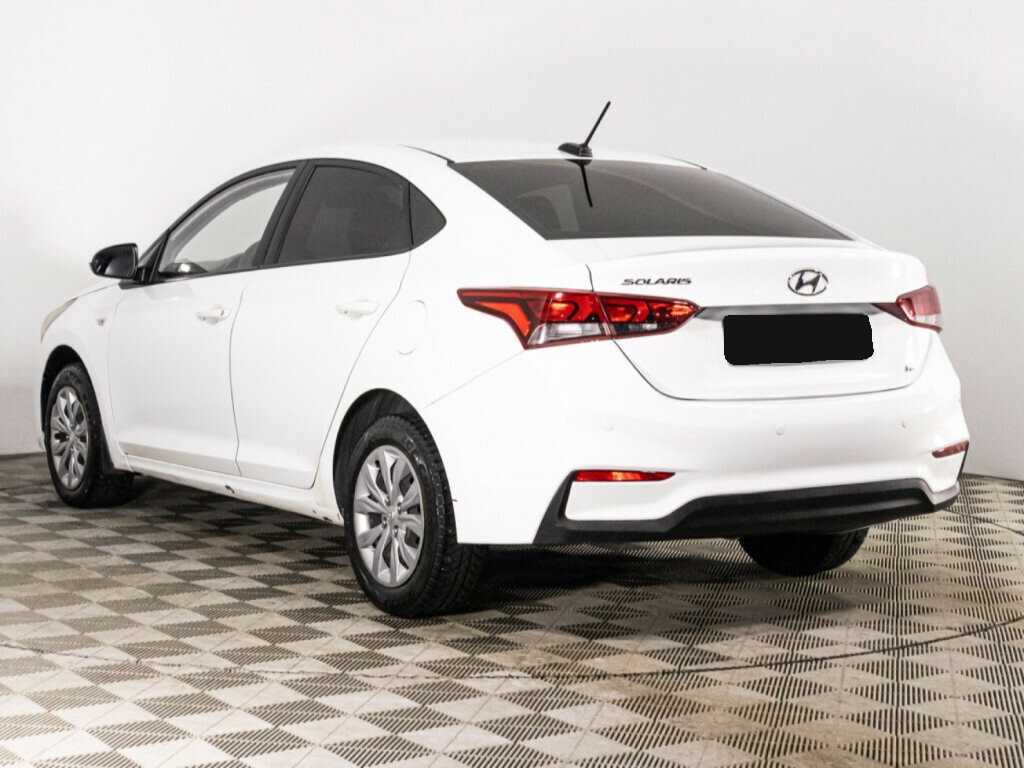 Купить Hyundai Solaris с пробегом. Фото: #6