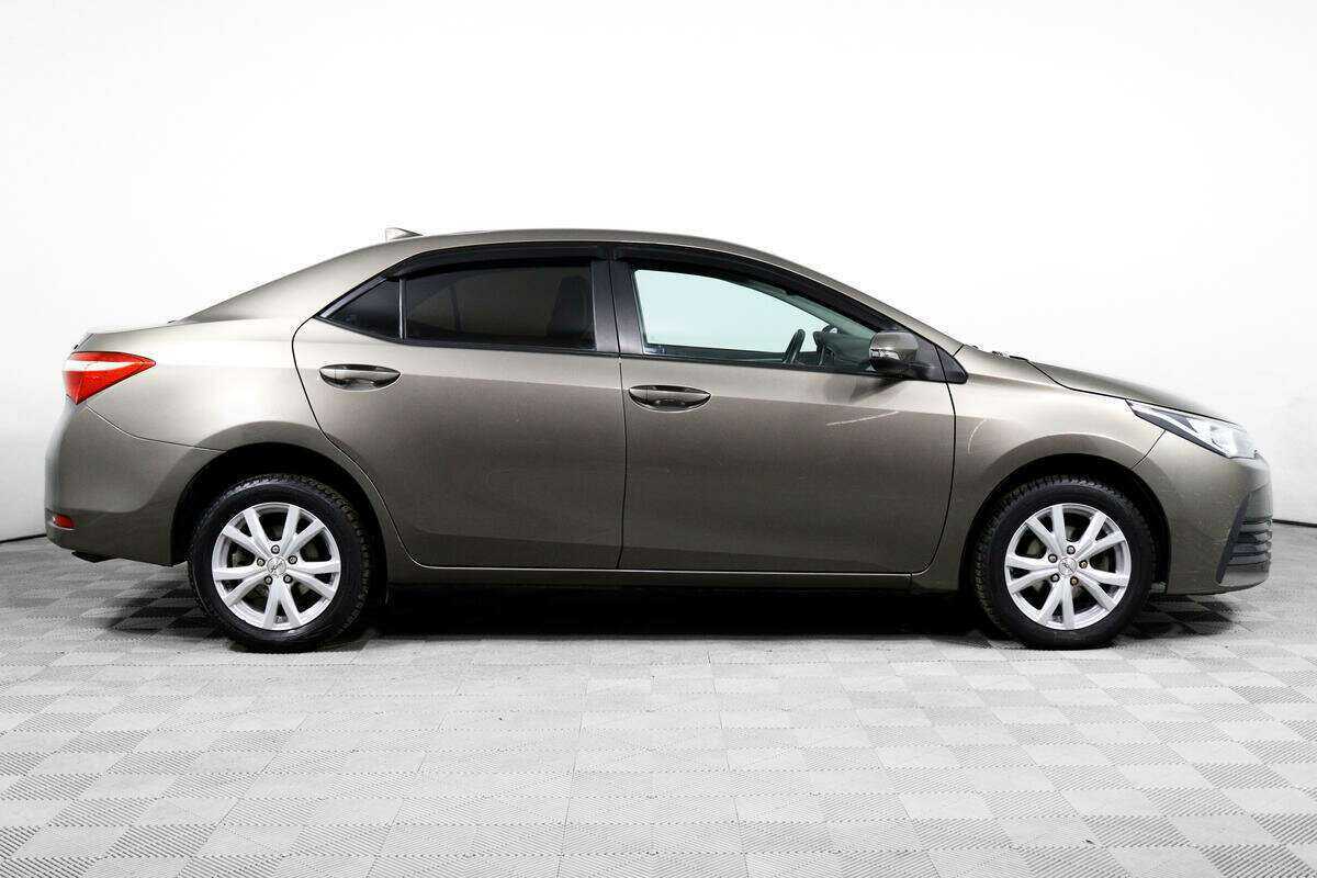 Купить Toyota Corolla с пробегом. Фото: #3