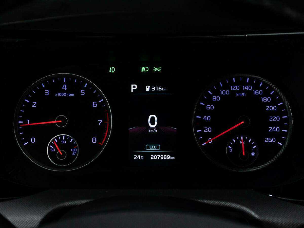 Купить Kia K5 с пробегом. Фото: #9