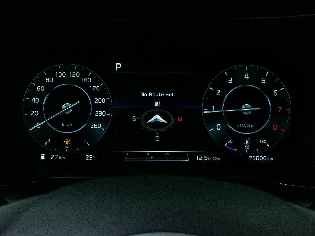 Купить Kia K5 с пробегом. Фото: #13