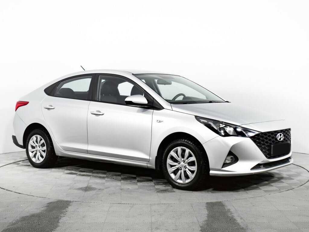 Купить Hyundai Solaris с пробегом. Фото: #2