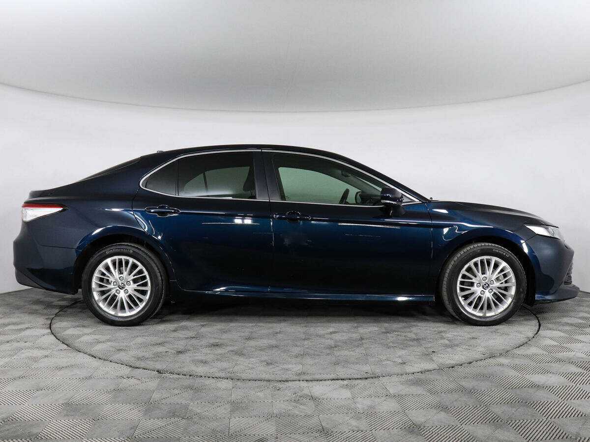 Купить Toyota Camry с пробегом. Фото: #3