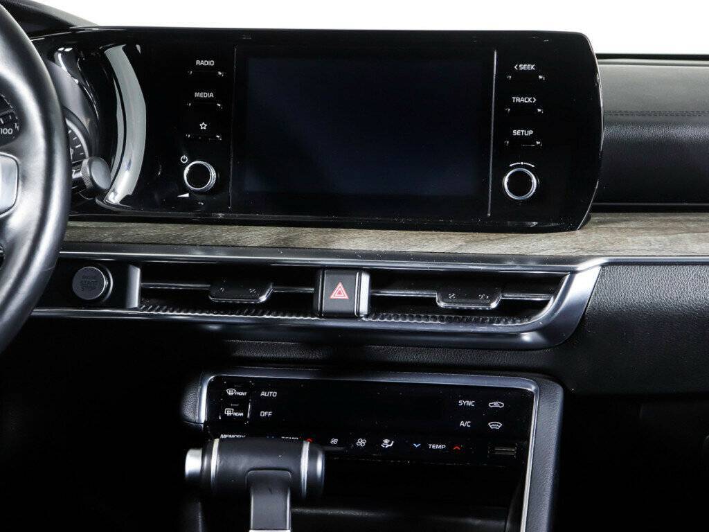 Купить Kia K5 с пробегом. Фото: #13