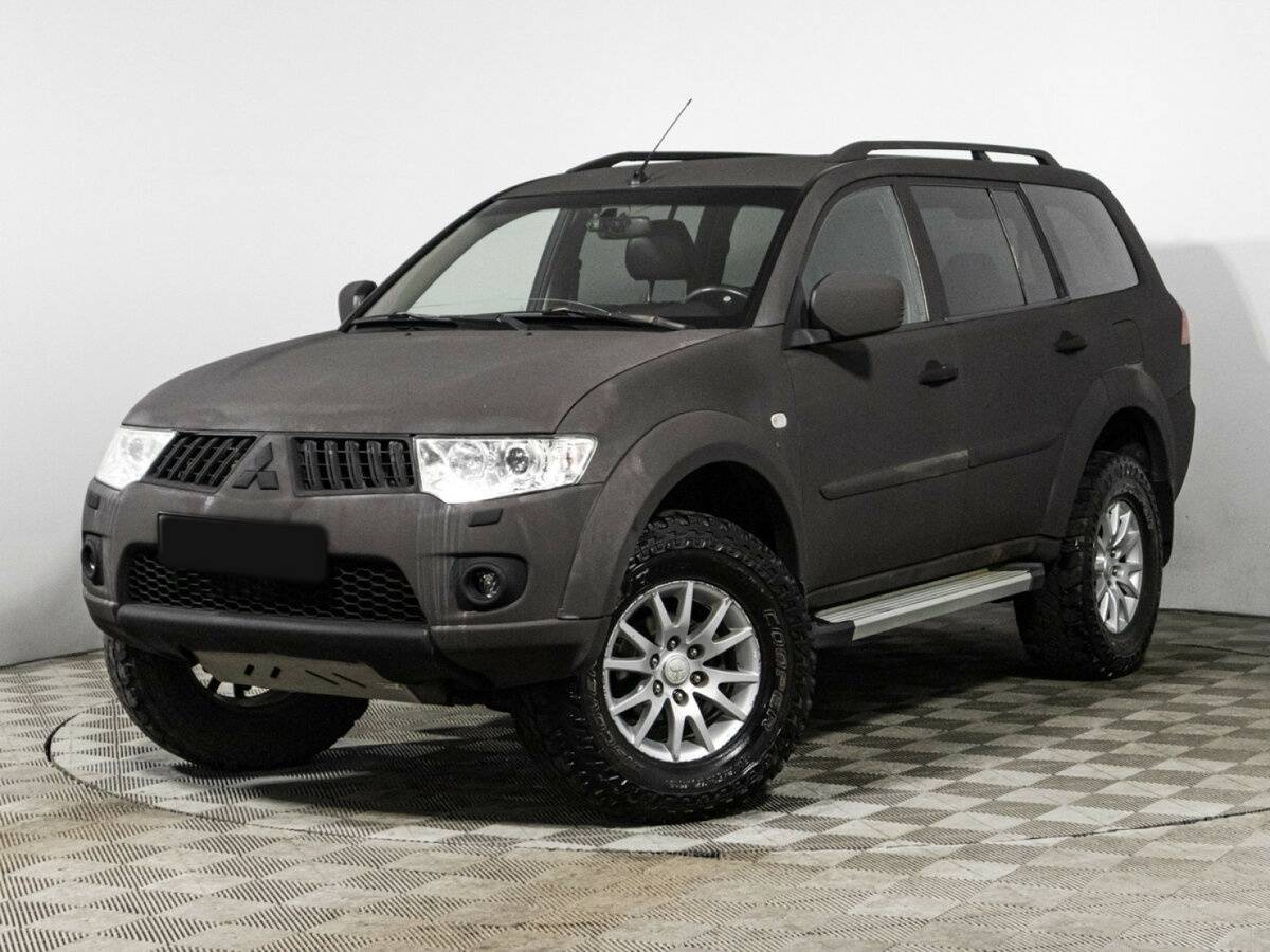 Купить Mitsubishi Pajero Sport с пробегом. Фото: #0