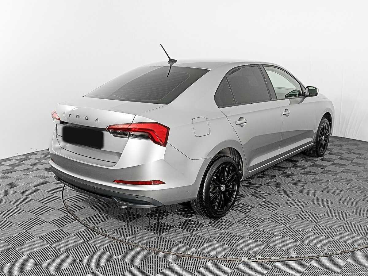 Купить Skoda Rapid с пробегом. Фото: #4