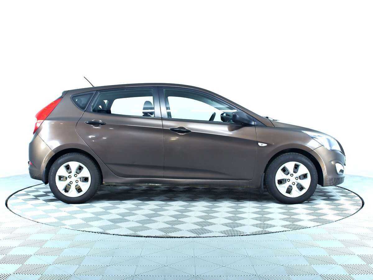 Купить Hyundai Solaris с пробегом. Фото: #3