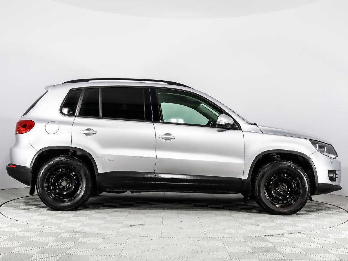 Купить Volkswagen Tiguan с пробегом. Фото: #3