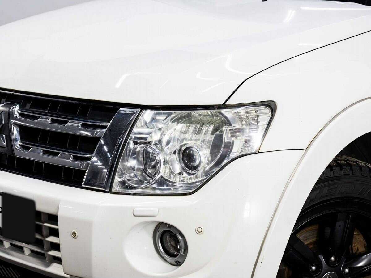 Купить Mitsubishi Pajero с пробегом. Фото: #6