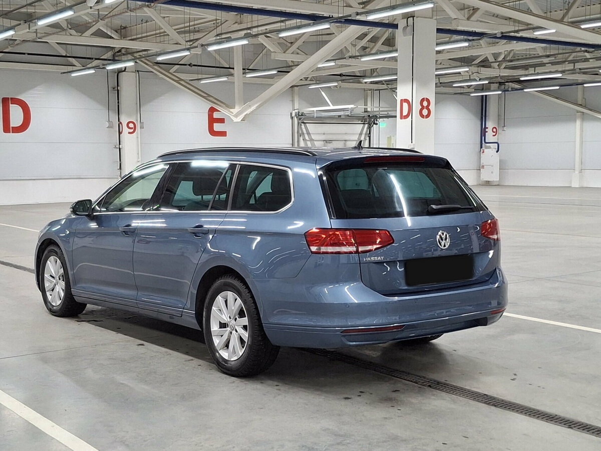 Купить Volkswagen Passat с пробегом. Фото: #6