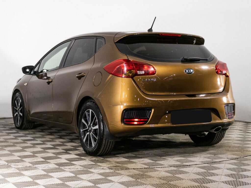 Купить Kia Ceed с пробегом. Фото: #6