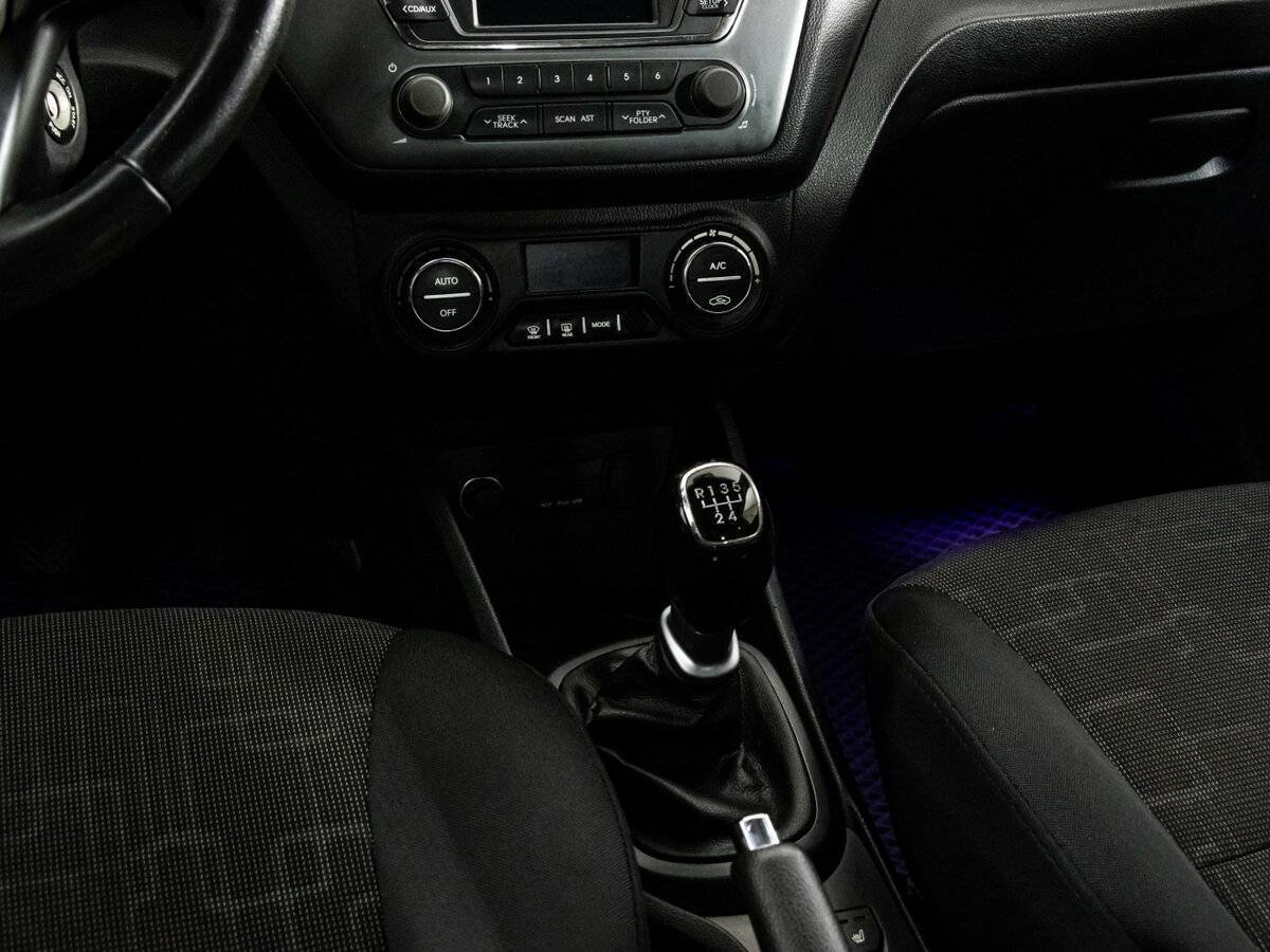 Купить Kia Rio с пробегом. Фото: #10