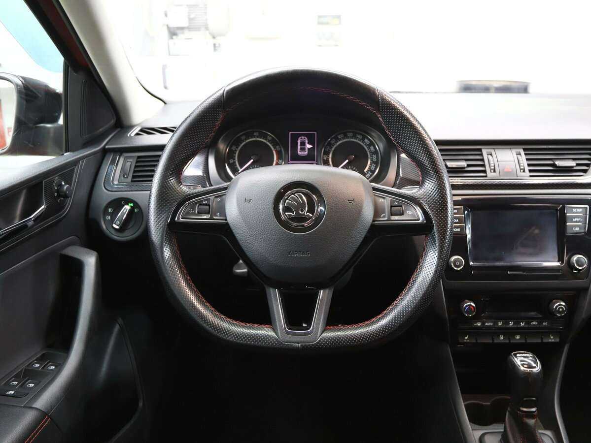 Купить Skoda Rapid с пробегом. Фото: #18
