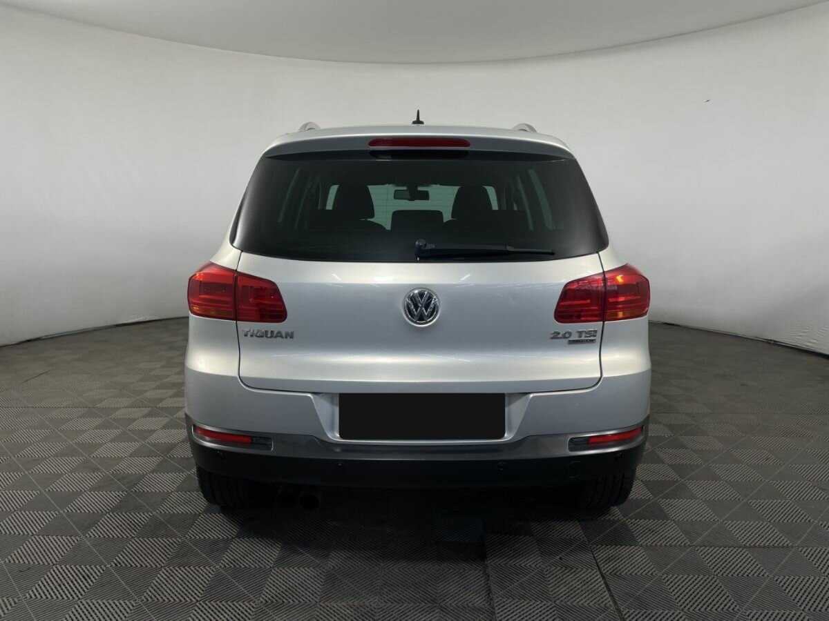 Купить Volkswagen Tiguan с пробегом. Фото: #2