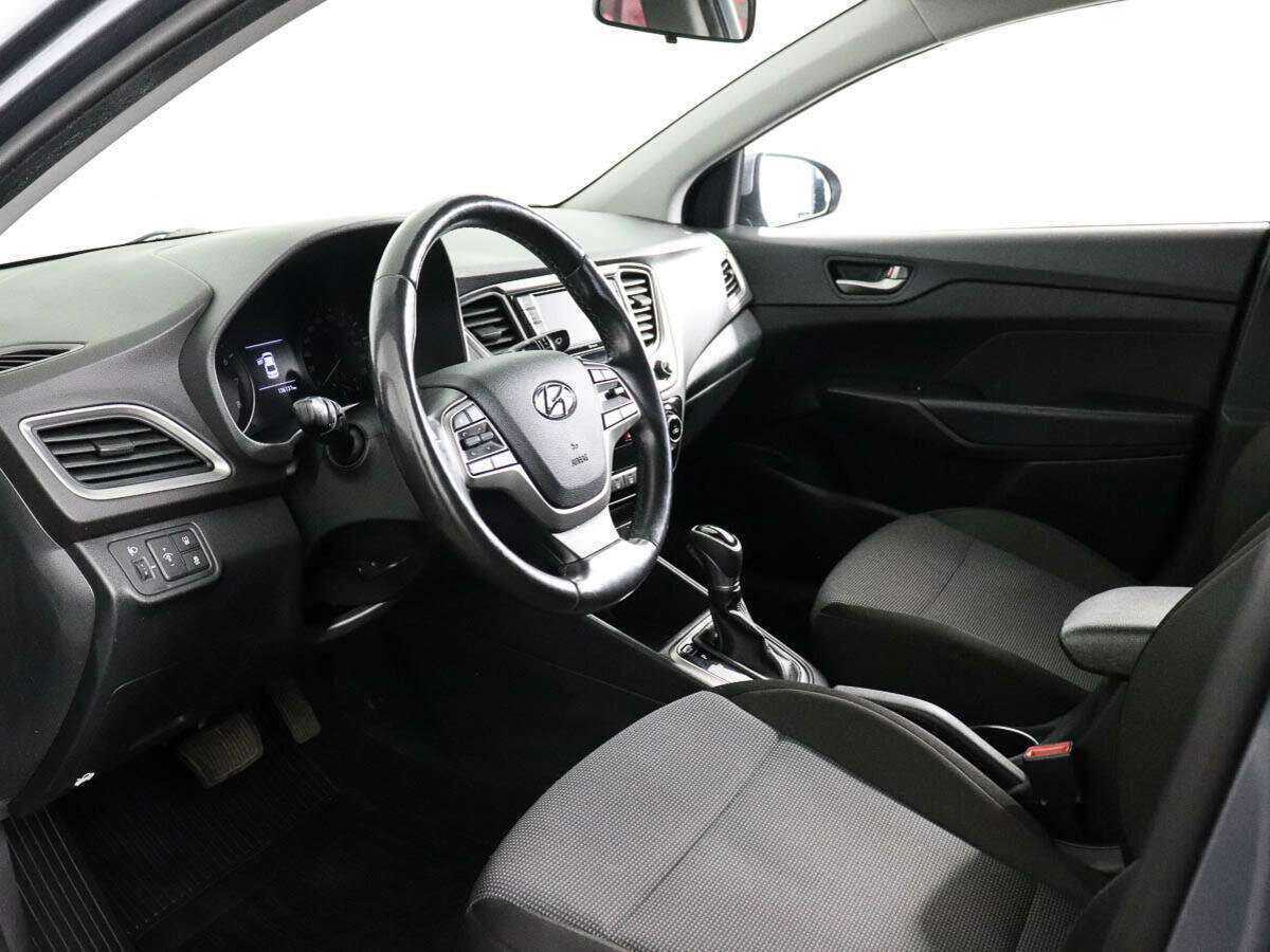 Купить Hyundai Solaris с пробегом. Фото: #6