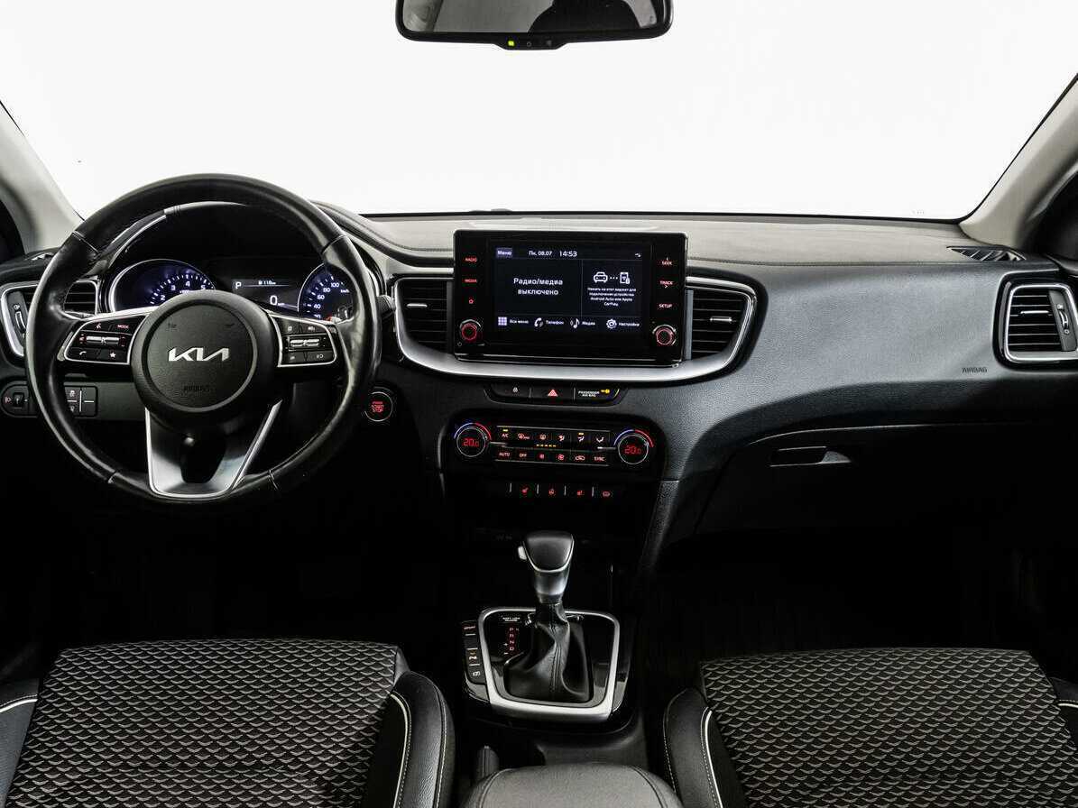 Купить Kia Ceed с пробегом. Фото: #7