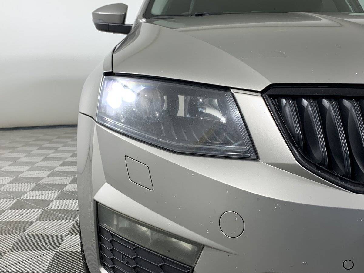 Купить Skoda Octavia с пробегом. Фото: #9